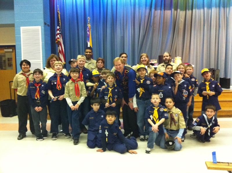 tim_hall_magician_entertainers_cub_scouts_blue_gold_banquet